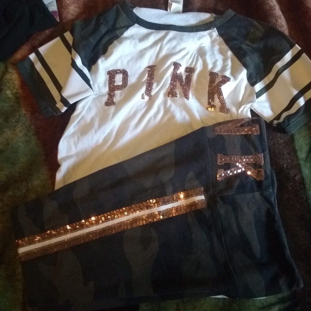 PINK Bljng outfit